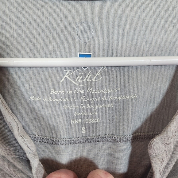 Kuhl Allegro Gray Split Neck Short Sleeve Activewear Top Size Small - Picture 3 of 16